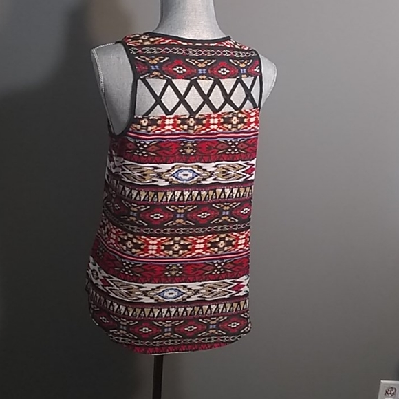 Sleeveless top - Picture 4 of 4